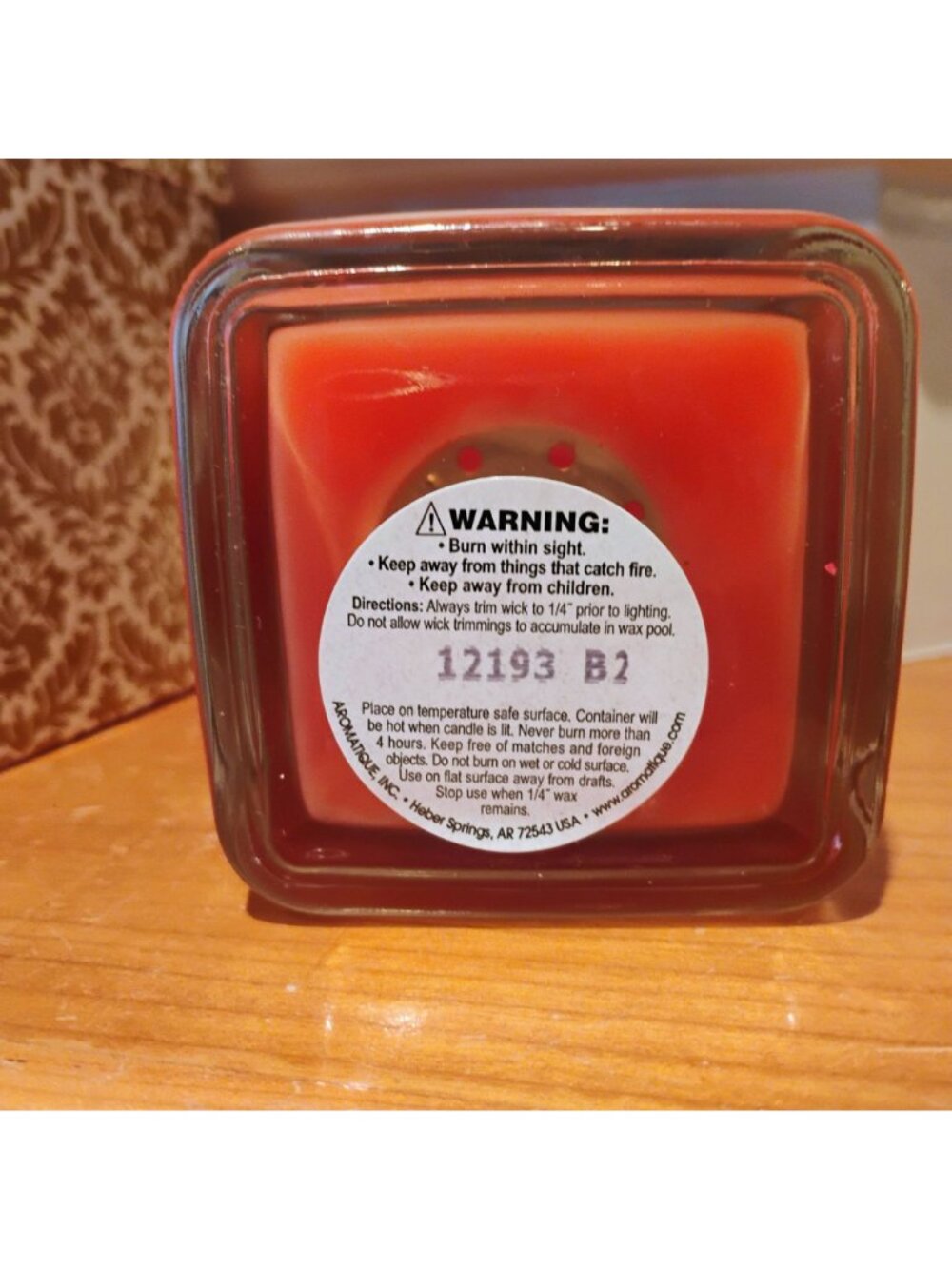 NEW Aromatique Bergamot Orange 9 oz Candle in Glass Decorative Cube w/Gift Box - Picture 4 of 6